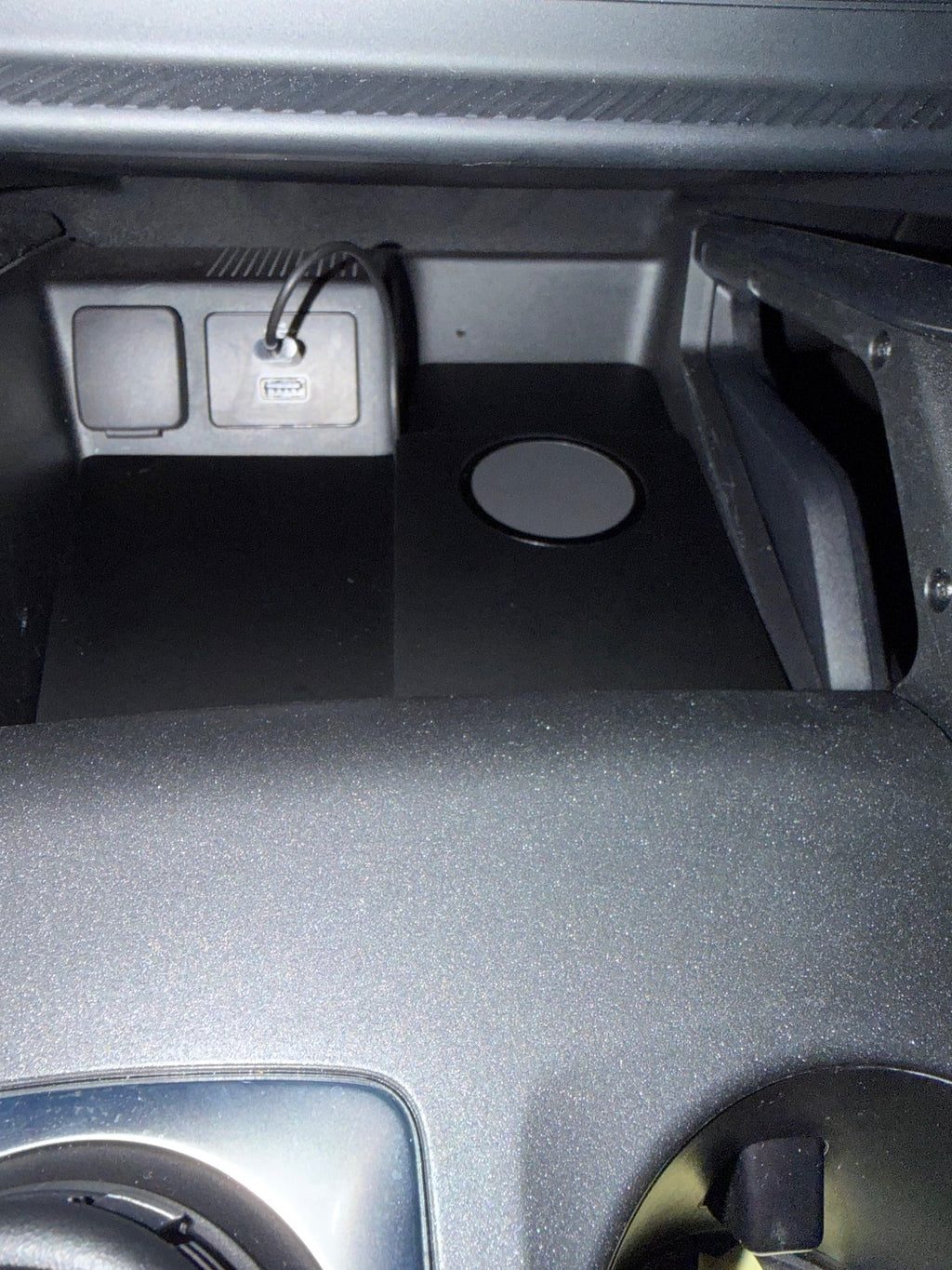 TWRAPS Vehicle Wireless Charging Pad