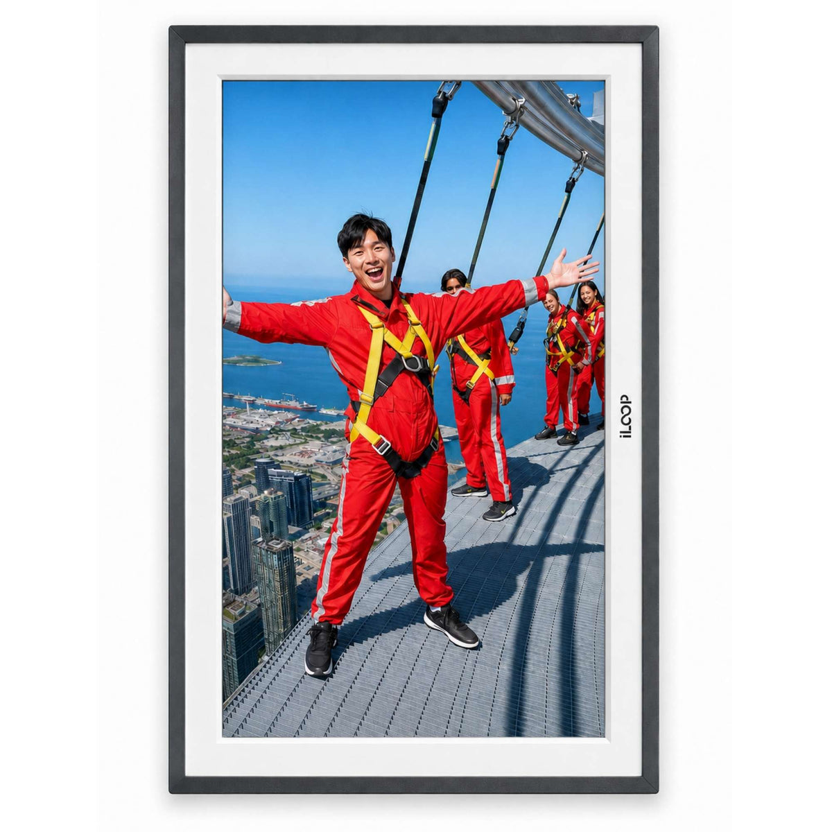 iLoop Wi-Fi Digital Photo Frame