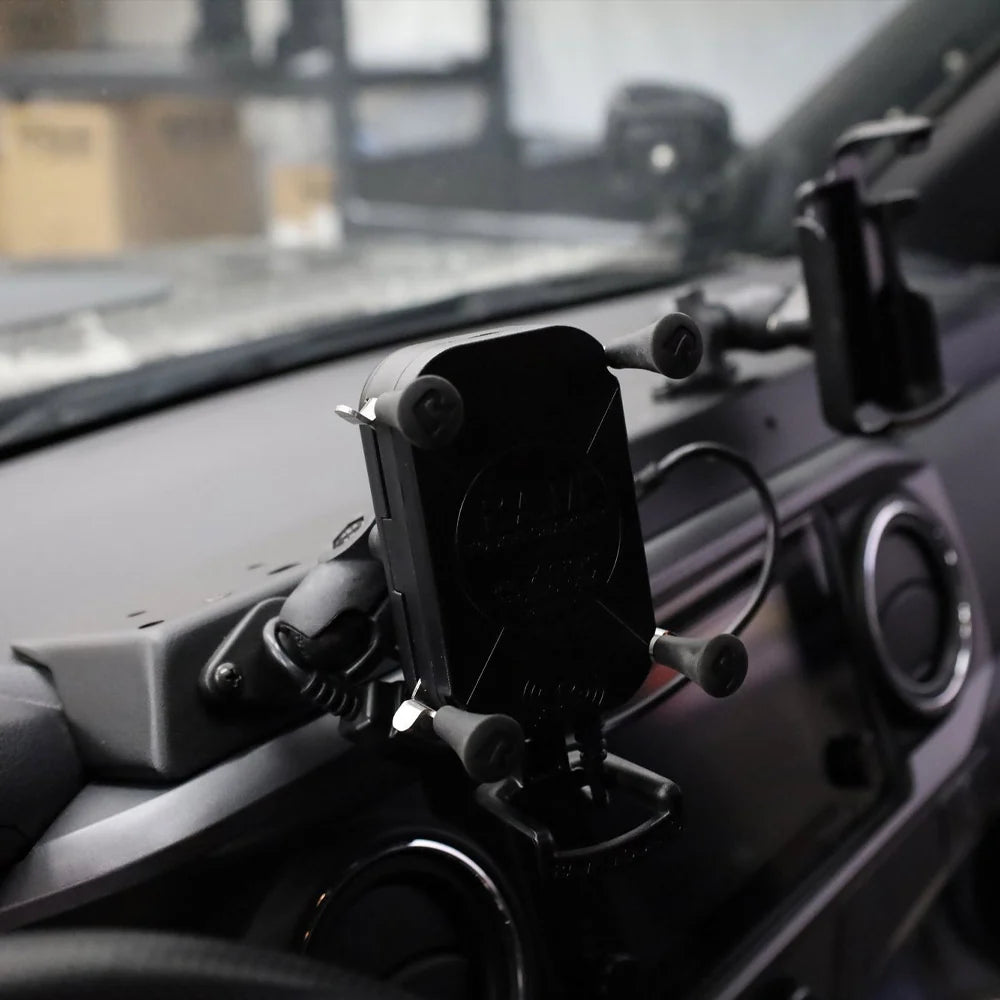Expedition Essentials Vehicle Accessory Mount