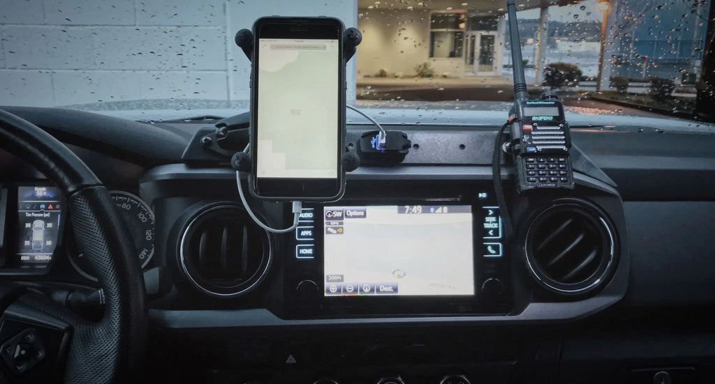 Expedition Essentials Vehicle Accessory Mount