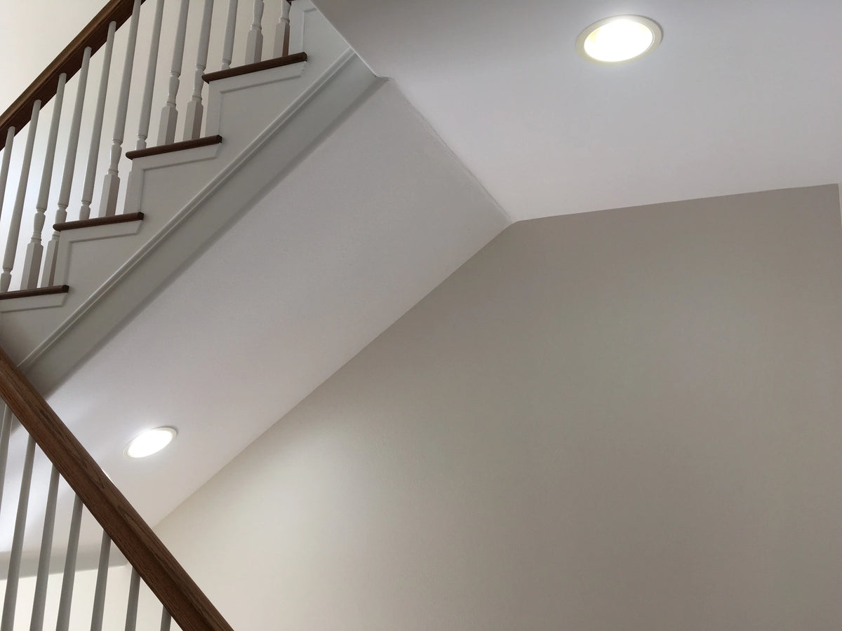 Waveform Lighting LED Light Bulb
