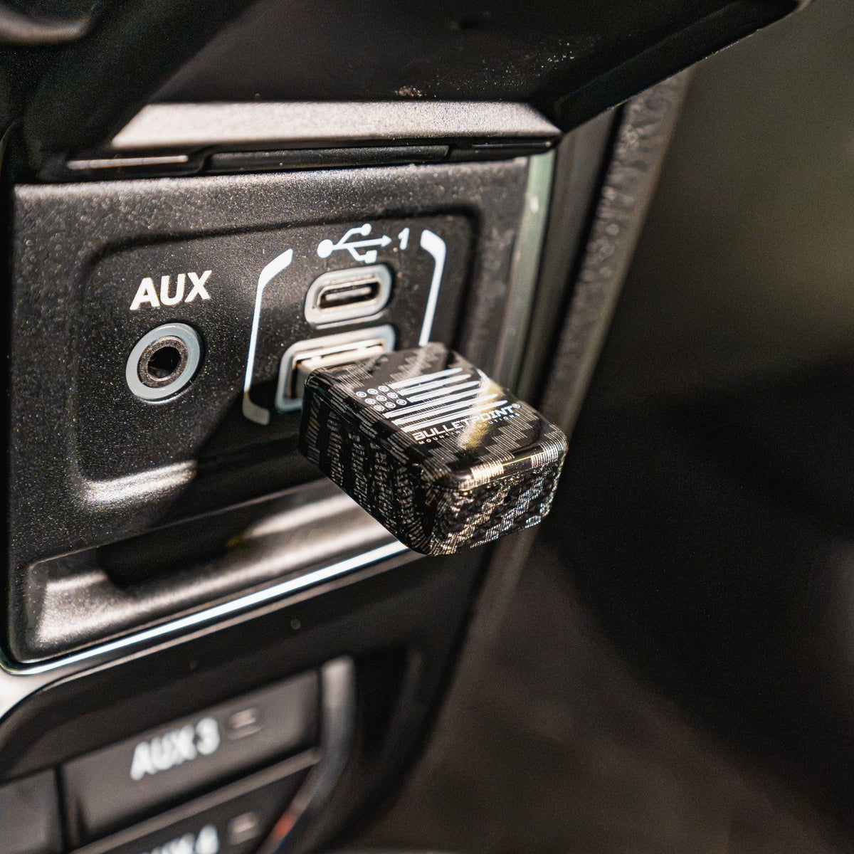 Bulletpoint Mounting Solutions Wireless CarPlay and Android Auto Adapter