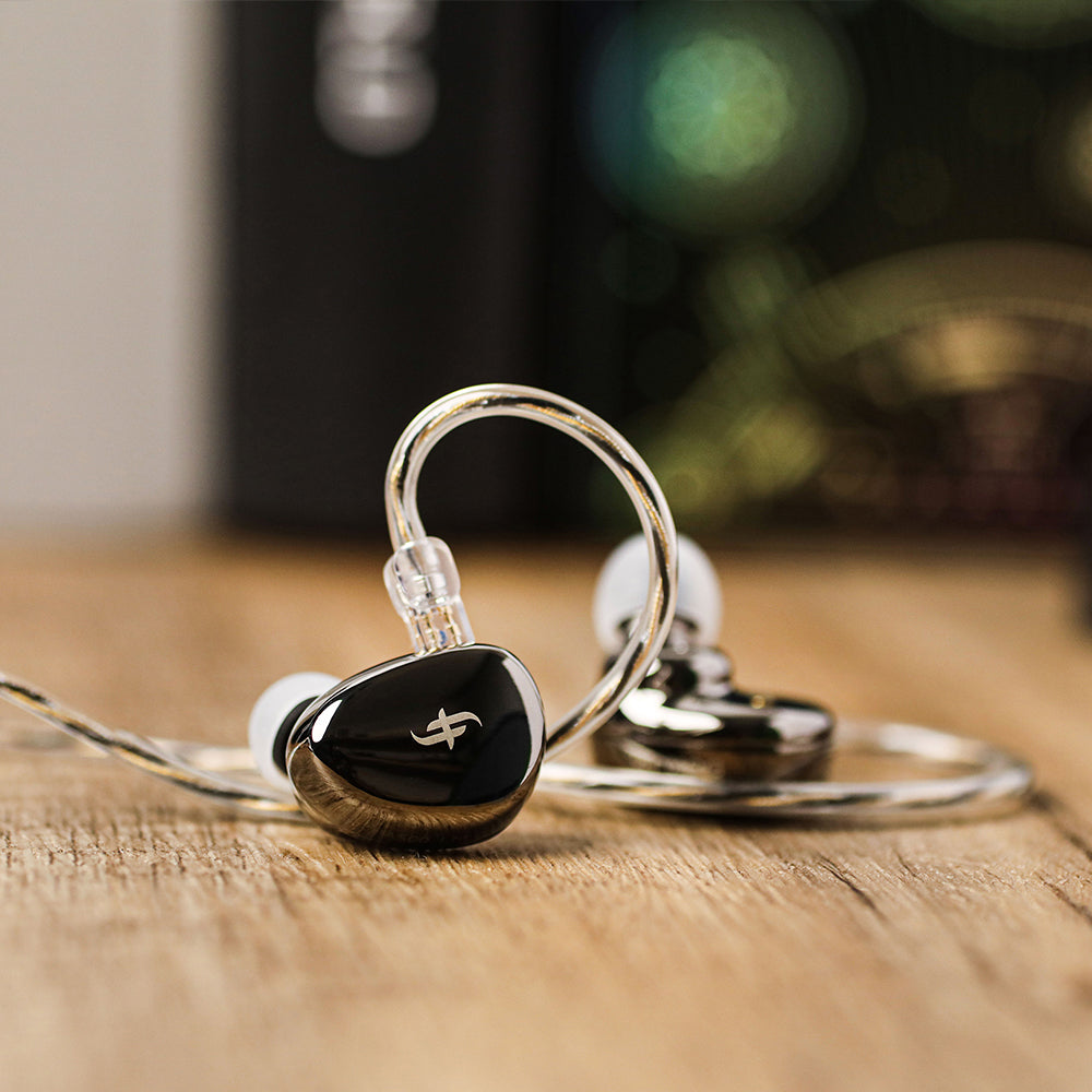 SIMGOT Wired Dynamic In-Ear Monitors