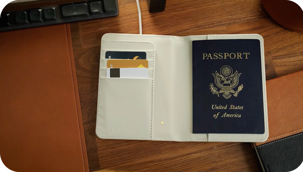 Satechi Bluetooth Tracking Passport Cover