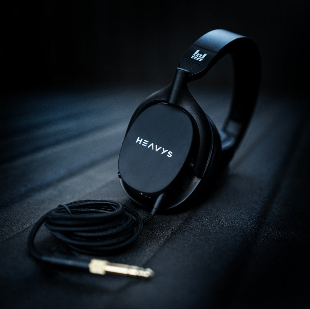 Heavys Silver-Coated AUX Audio Cable