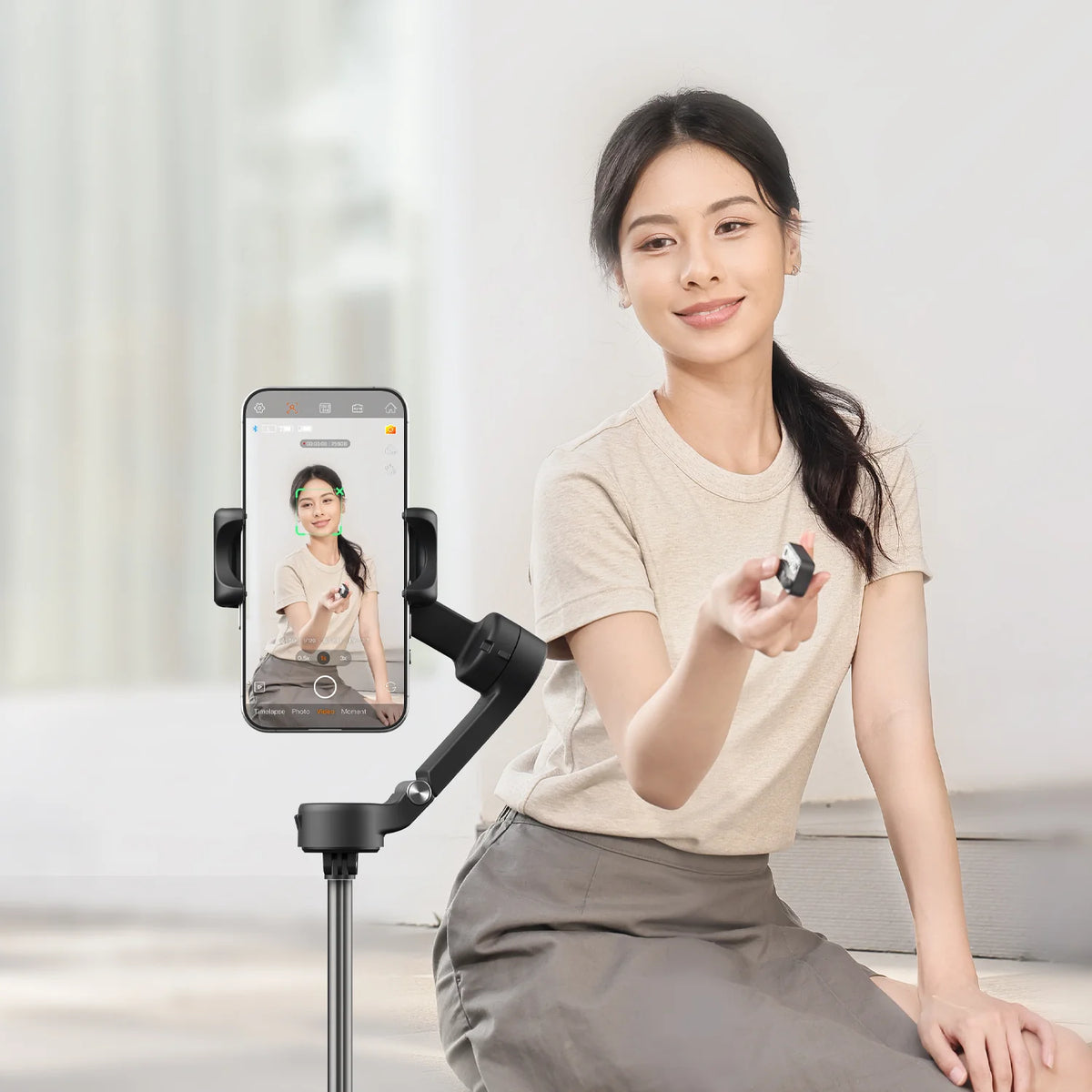 Hohem Official Store Three-Axis Smartphone Gimbal