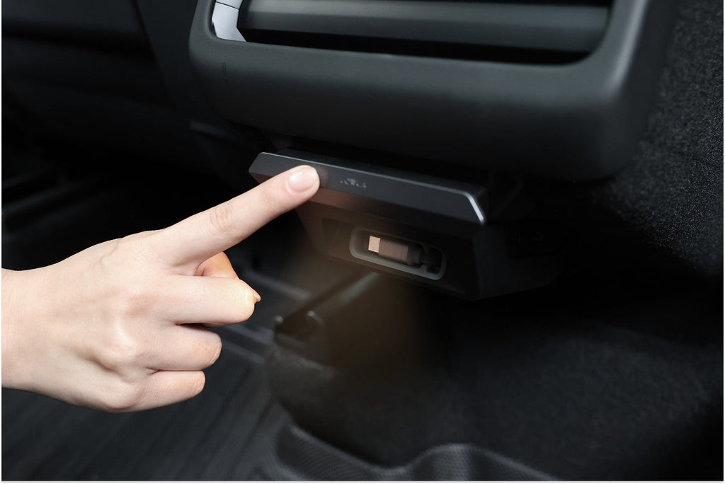 JOWUA Tesla Rear Vent USB-C Charging Hub