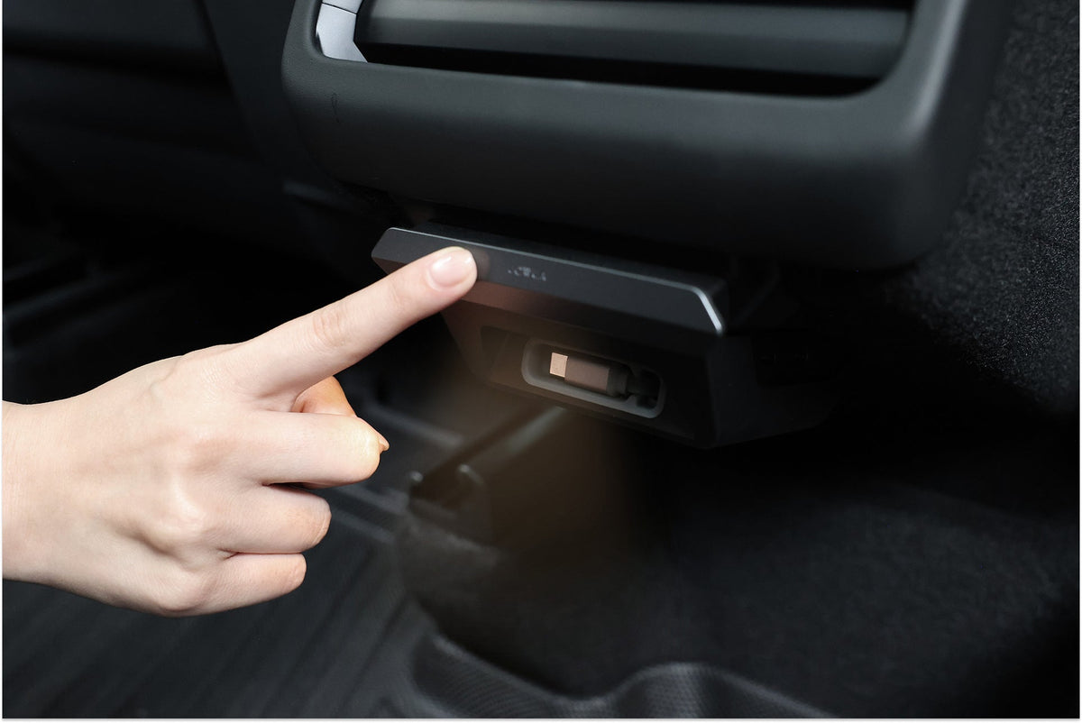 JOWUA Tesla Rear Vent USB-C Charging Hub