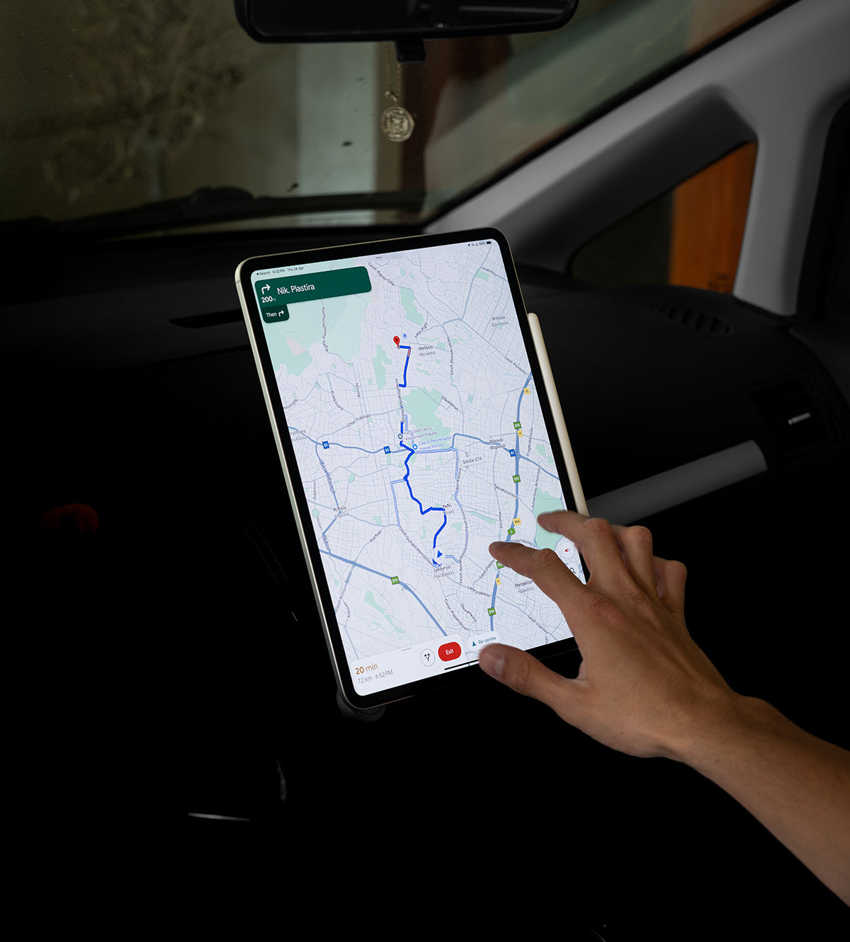 KUXIU Magnetic iPad Car Mount