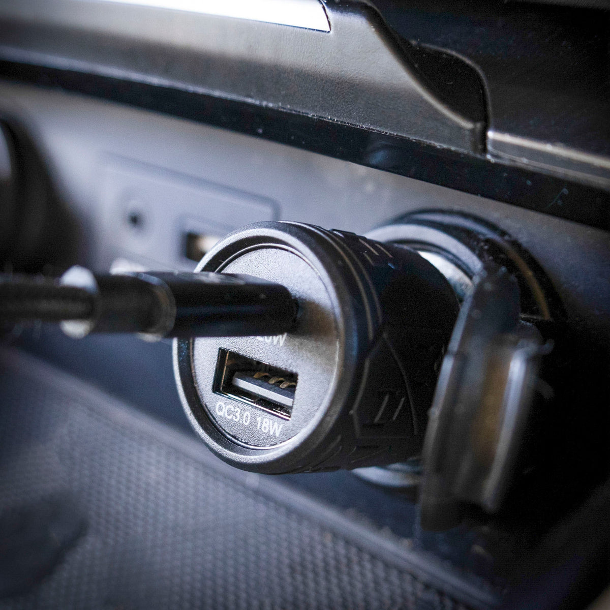 Mob Armor 38W Dual-Port Car Charger
