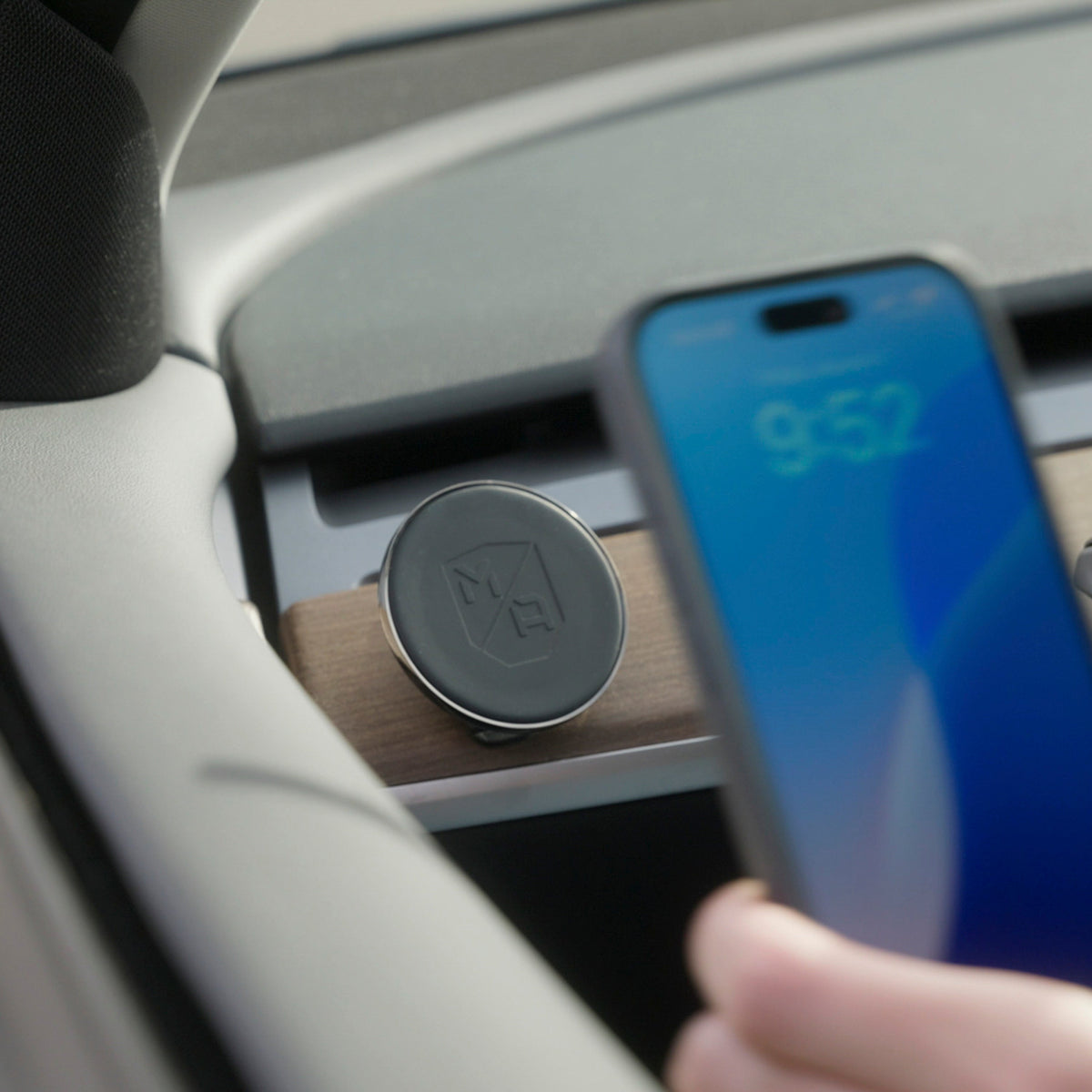 Mob Armor Magnetic Dashboard Phone Mount