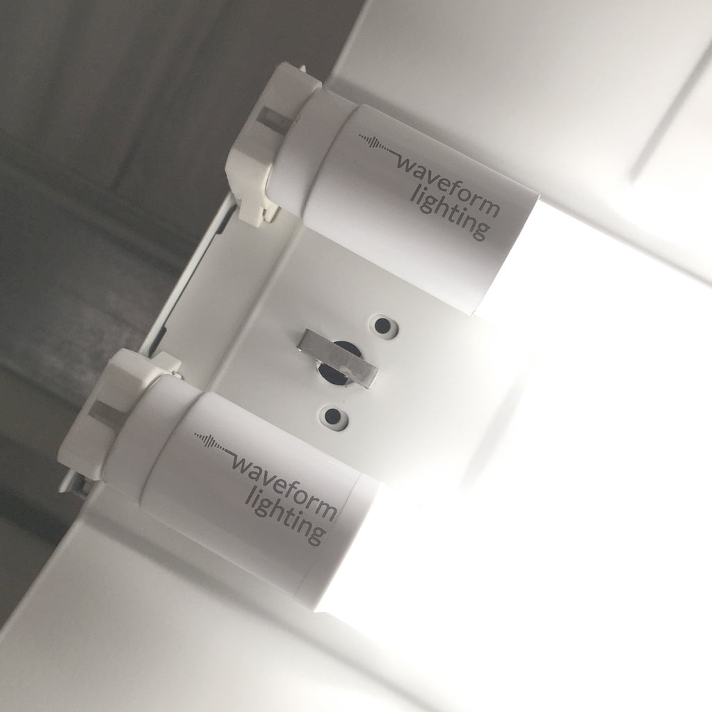 Waveform Lighting T8 LED Art Studio Tube