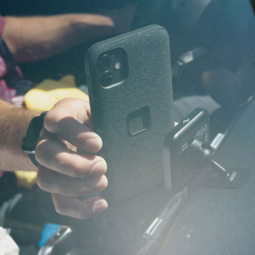 Peak Design Qi2 Charging Car Phone Mount
