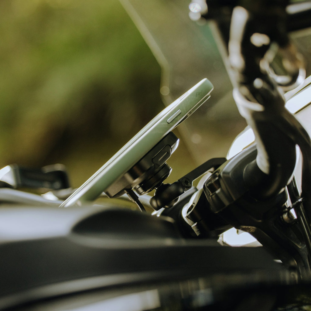 Peak Design Qi2 Motorcycle Phone Mount