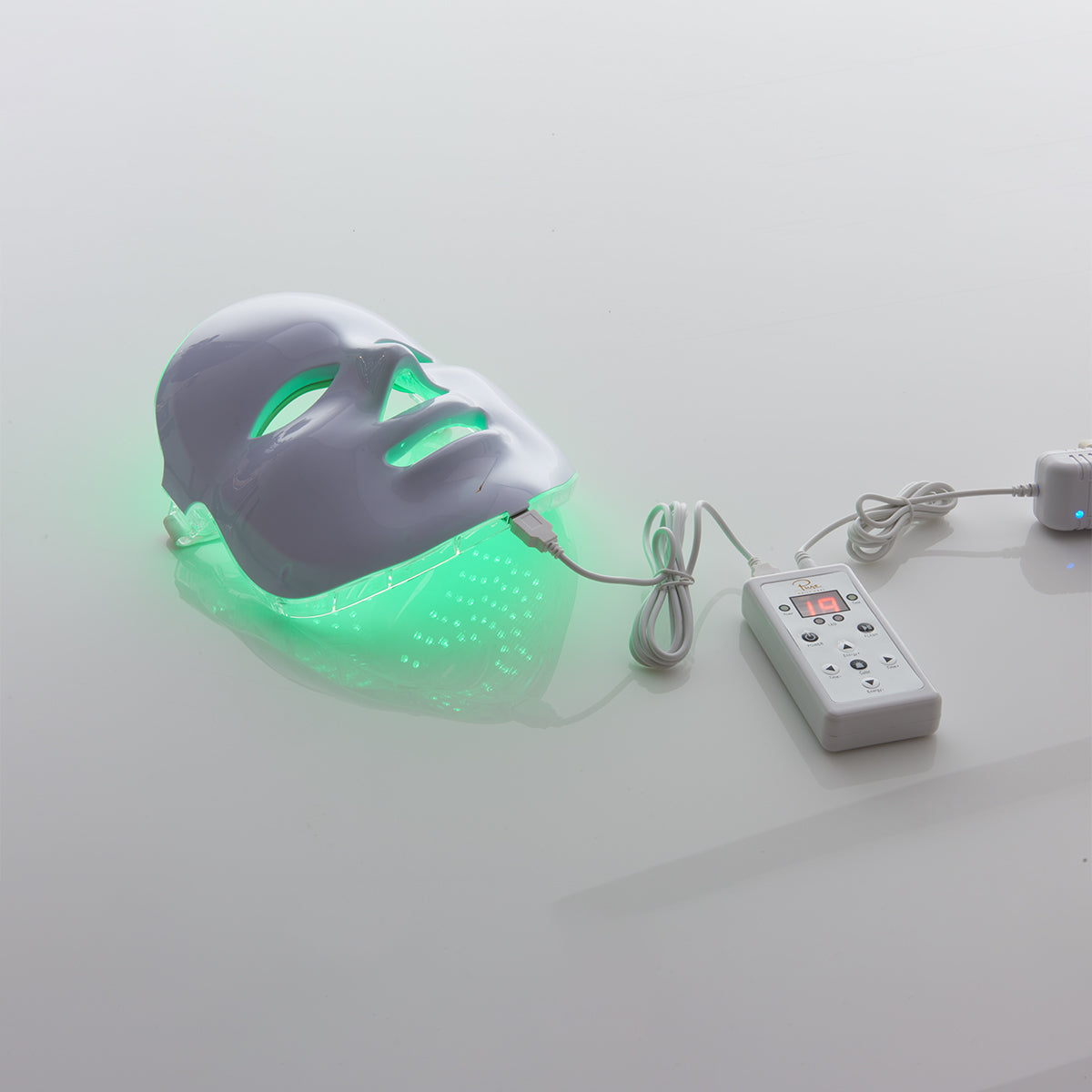 sharper image LED Light Therapy Face Mask