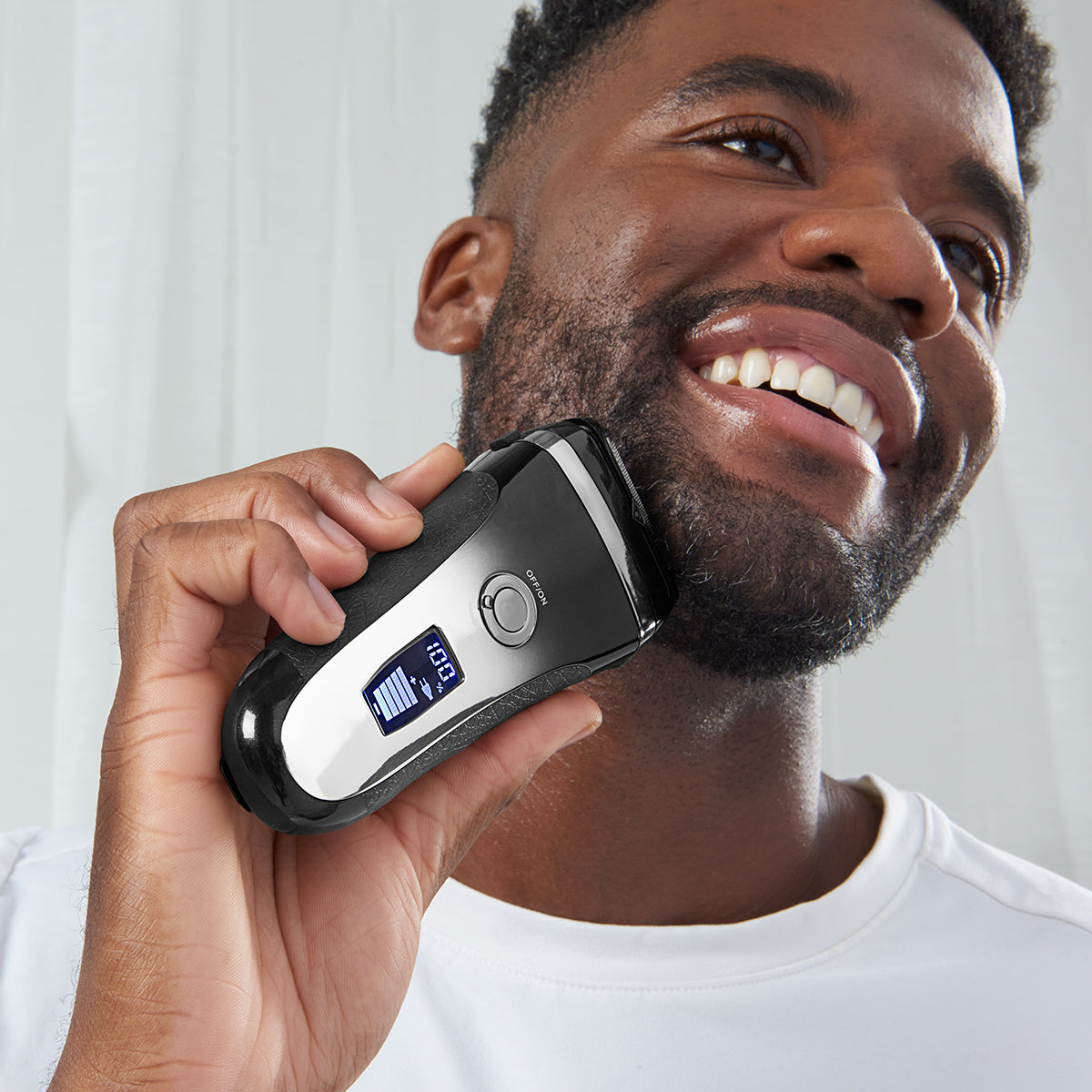 Camelot SI, LLC Cordless Foil Shaver and Trimmer