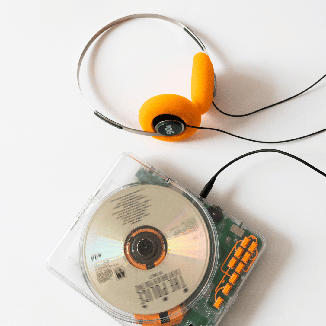 KICKBACK Portable CD Player